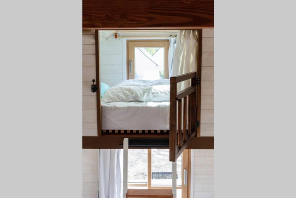 فيلا Tiny House En Baie Du Mont-Saint-Michel دول دي بْروتانْيِ المظهر الخارجي الصورة