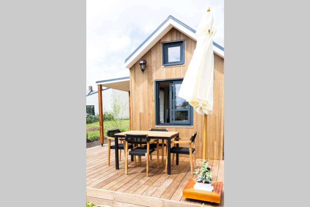 فيلا Tiny House En Baie Du Mont-Saint-Michel دول دي بْروتانْيِ المظهر الخارجي الصورة